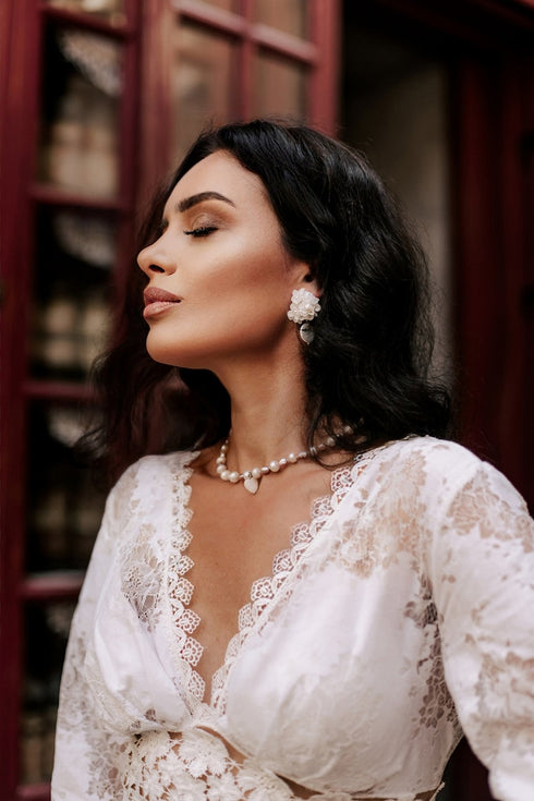 Dress with sleeves